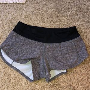 Lululemon run times short